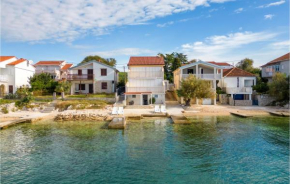 Beach Front Apartment In Bibinje With Wifi